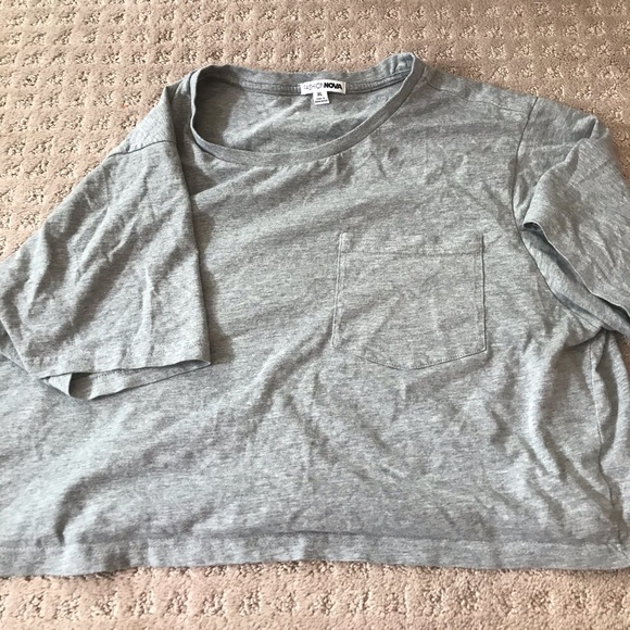 grey cropped t-shirt - Picture 2 of 3